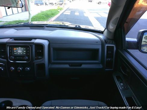 Used 2017 RAM 1500 Express image 35