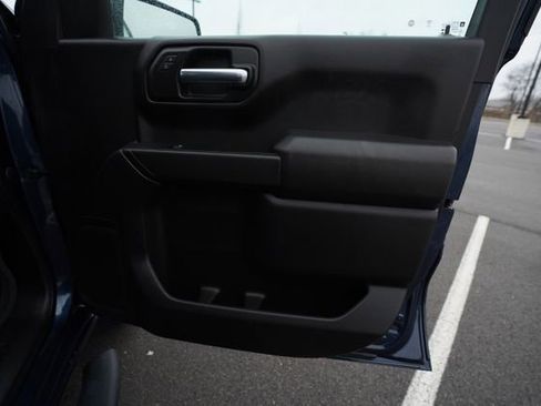Used 2023 Chevrolet Silverado 1500 Custom image 19