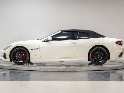 Used 2018 Maserati GranTurismo Sport image 18