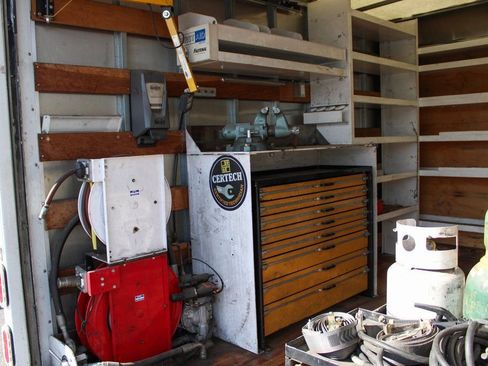 Used 2015 Ford F550 2WD Regular Cab Super Duty image 10