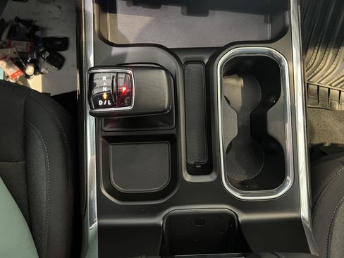 Used 2023 Chevrolet Silverado 1500 LT w/ Z71 Off-Road Package AWD/4WD image 47