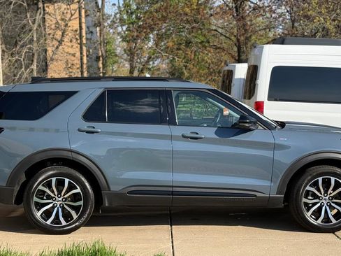 Used 2026 Ford Explorer ST-Line AWD/4WD image 8