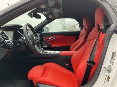 Used 2024 BMW Z4 M40i image 10