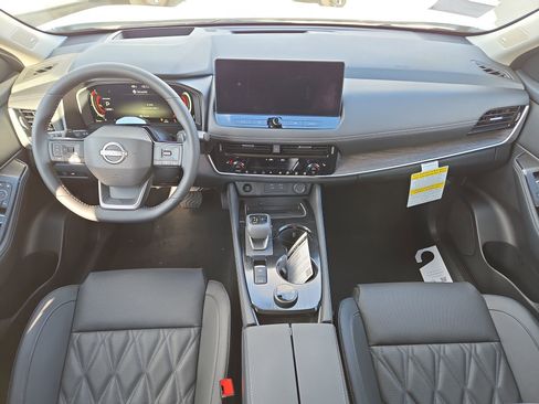 New 2026 Nissan Rogue Platinum w/ Tech Package image 12