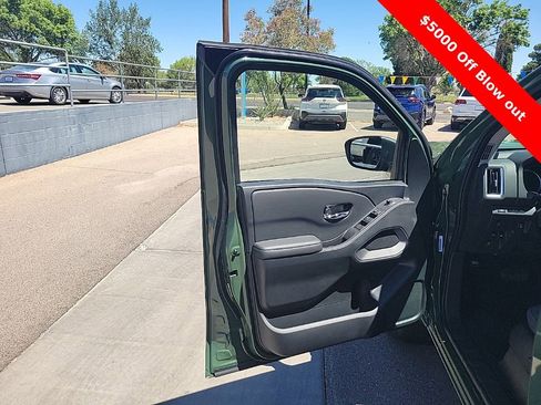 New 2025 Nissan Frontier SV w/ SV Convenience Package AWD/4WD image 11