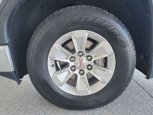 Certified 2020 GMC Sierra 1500 SLE w/ SLE Value Package image 31