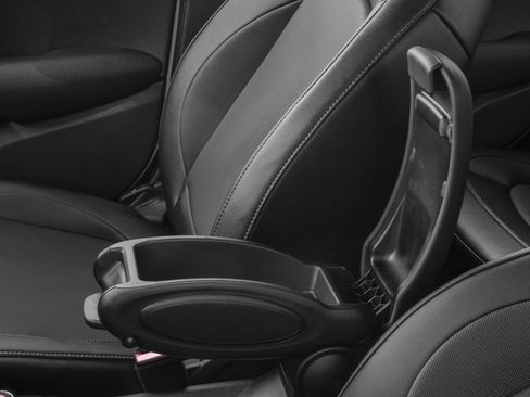 Used 2018 MINI Cooper 4-Door Hardtop FWD image 15