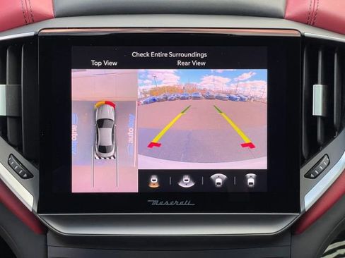 Used 2023 Maserati Ghibli Trofeo image 38