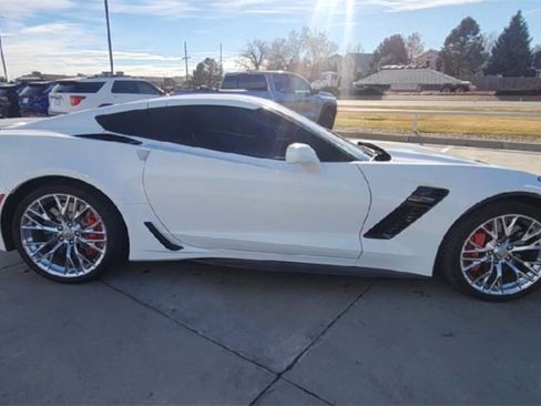 Used 2017 Chevrolet Corvette Z06 w/ Battery Protection Package image 2
