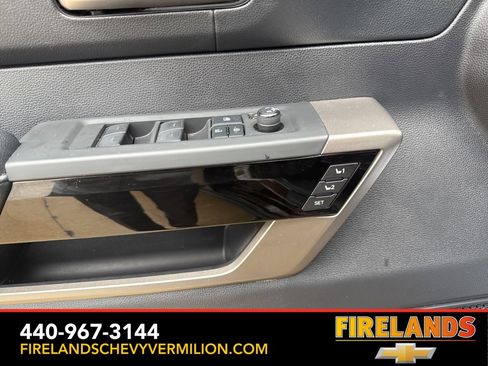 Used 2022 Toyota Tundra Limited image 18