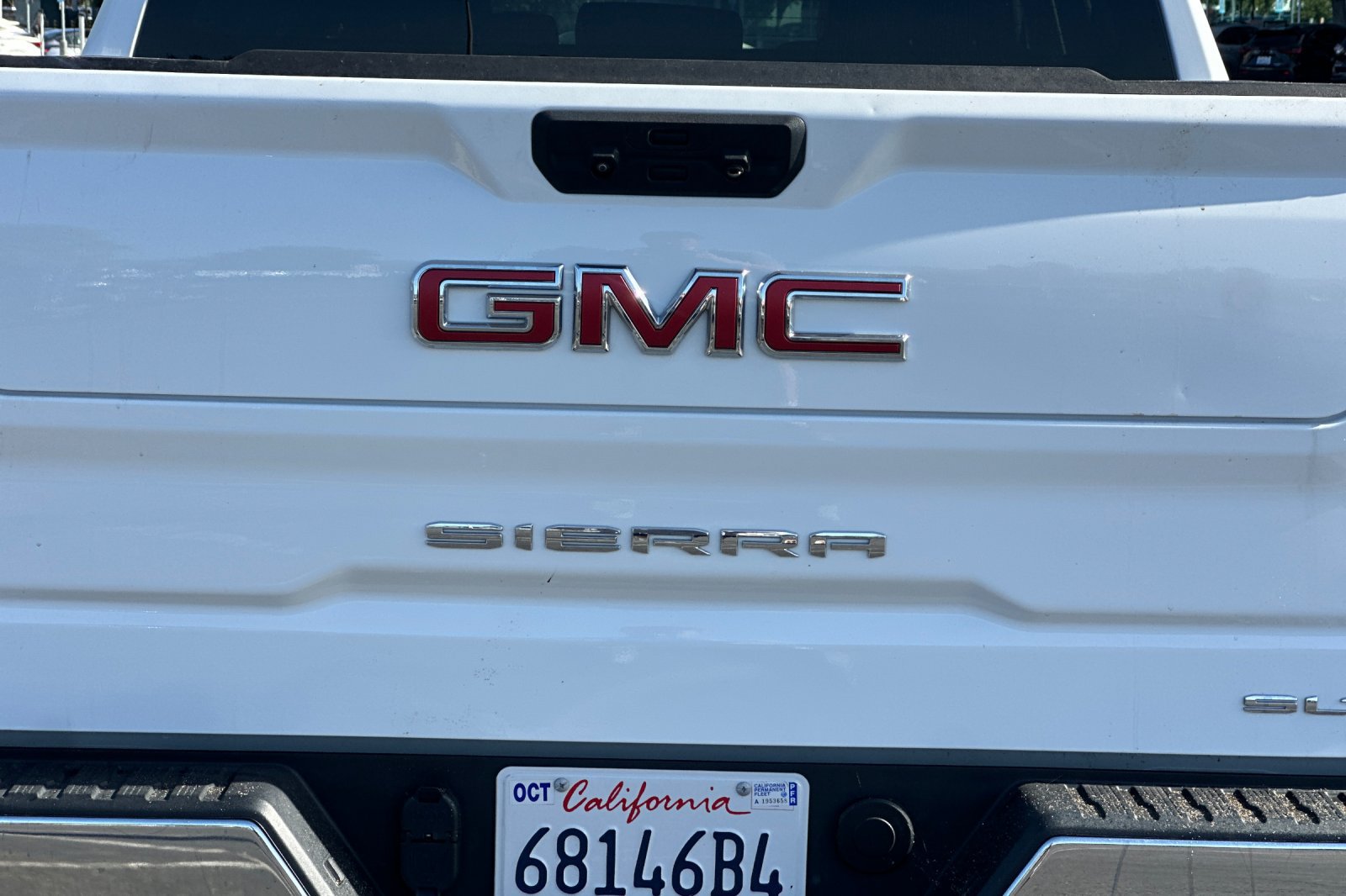 Used 2025 GMC Sierra 1500 SLT AWD/4WD image 47