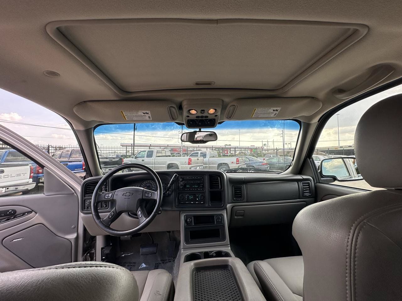 Used 2004 Chevrolet Tahoe LT w/ LT Preferred Equipment Group AWD/4WD image 53