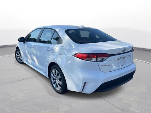 Used 2024 Toyota Corolla LE FWD image 8