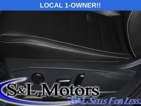 Used 2024 Volkswagen Jetta SE image 13