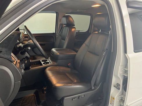 Used 2013 Chevrolet Silverado 3500 LTZ w/ LTZ Plus Package AWD/4WD image 18