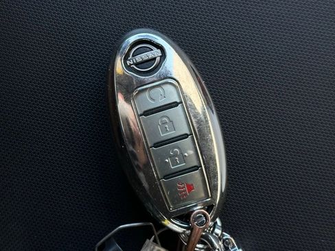 Used 2023 Nissan Frontier PRO-4X w/ Technology Package image 30