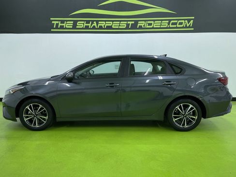 Used 2023 Kia Forte LXS FWD image 11