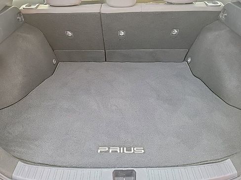 Used 2018 Toyota Prius Four image 31
