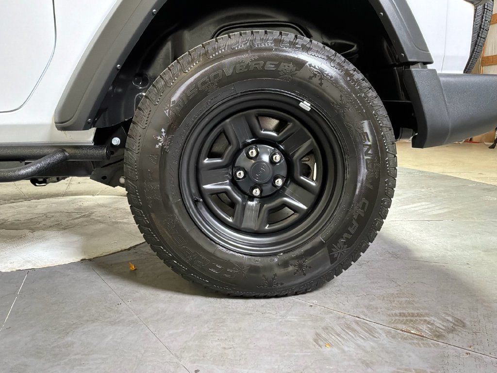 Certified 2022 Jeep Wrangler Sport AWD/4WD image 10