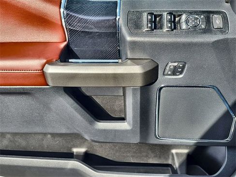 Used 2022 Ford F250 Platinum w/ FX4 Off-Road Package image 19
