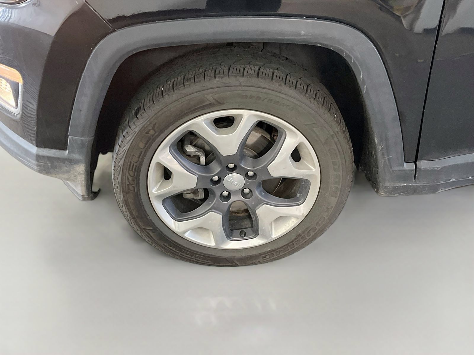 Used 2019 Jeep Compass Limited w/ Safety & Security Group AWD/4WD image 28