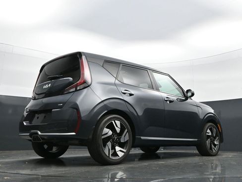 Used 2023 Kia Soul GT-Line FWD image 31