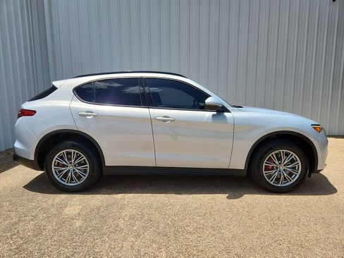 Used 2022 Alfa Romeo Stelvio Sprint RWD image 24