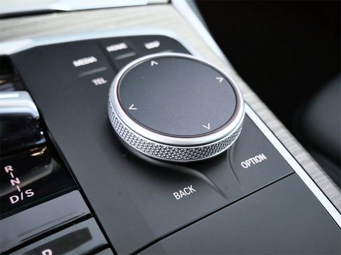 Used 2025 BMW 330i xDrive Sedan image 24