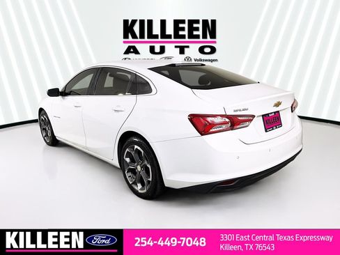 Used 2022 Chevrolet Malibu LT FWD image 7