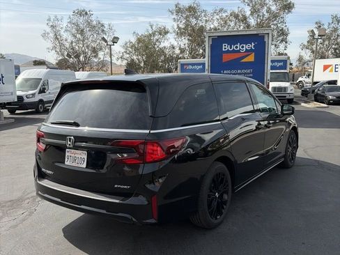 Used 2025 Honda Odyssey Sport-L image 6