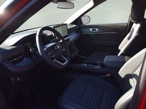 New 2026 Ford Explorer ST-Line w/ ST-Line Street Pack image 7