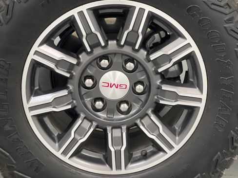 Used 2025 GMC Sierra 1500 AT4 AWD/4WD image 67
