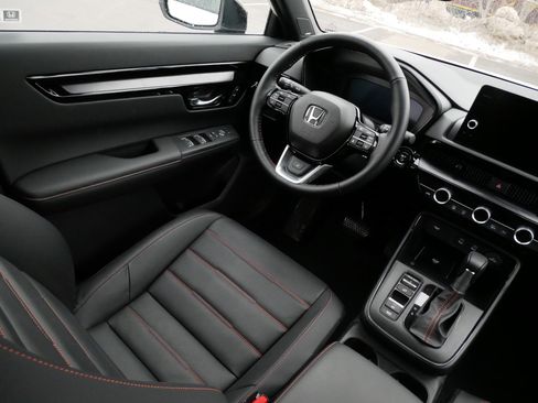 Certified 2026 Honda CR-V Sport Touring image 9