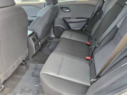 Used 2023 Nissan Rogue SV AWD/4WD image 12