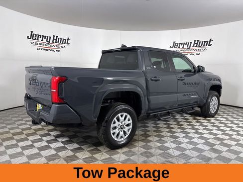 Used 2025 Toyota Tacoma SR5 image 6