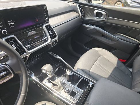 Used 2023 Kia Sorento SX FWD image 28
