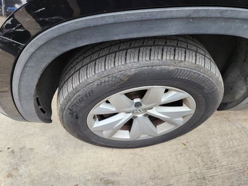 Used 2018 Volkswagen Atlas S image 8