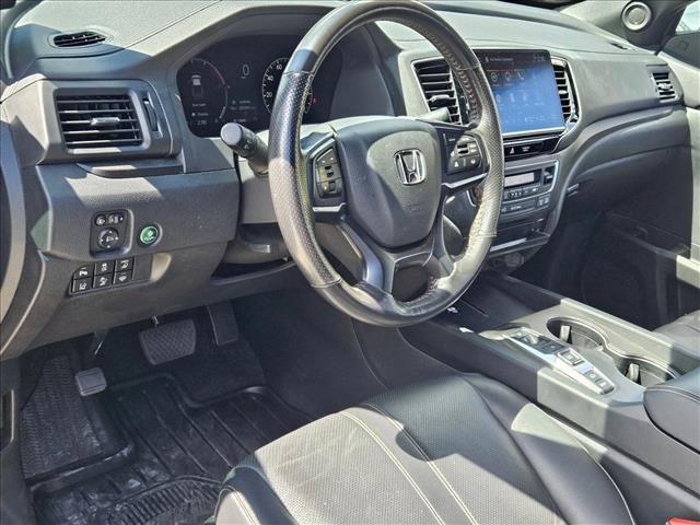 Used 2025 Honda Ridgeline TrailSport image 8