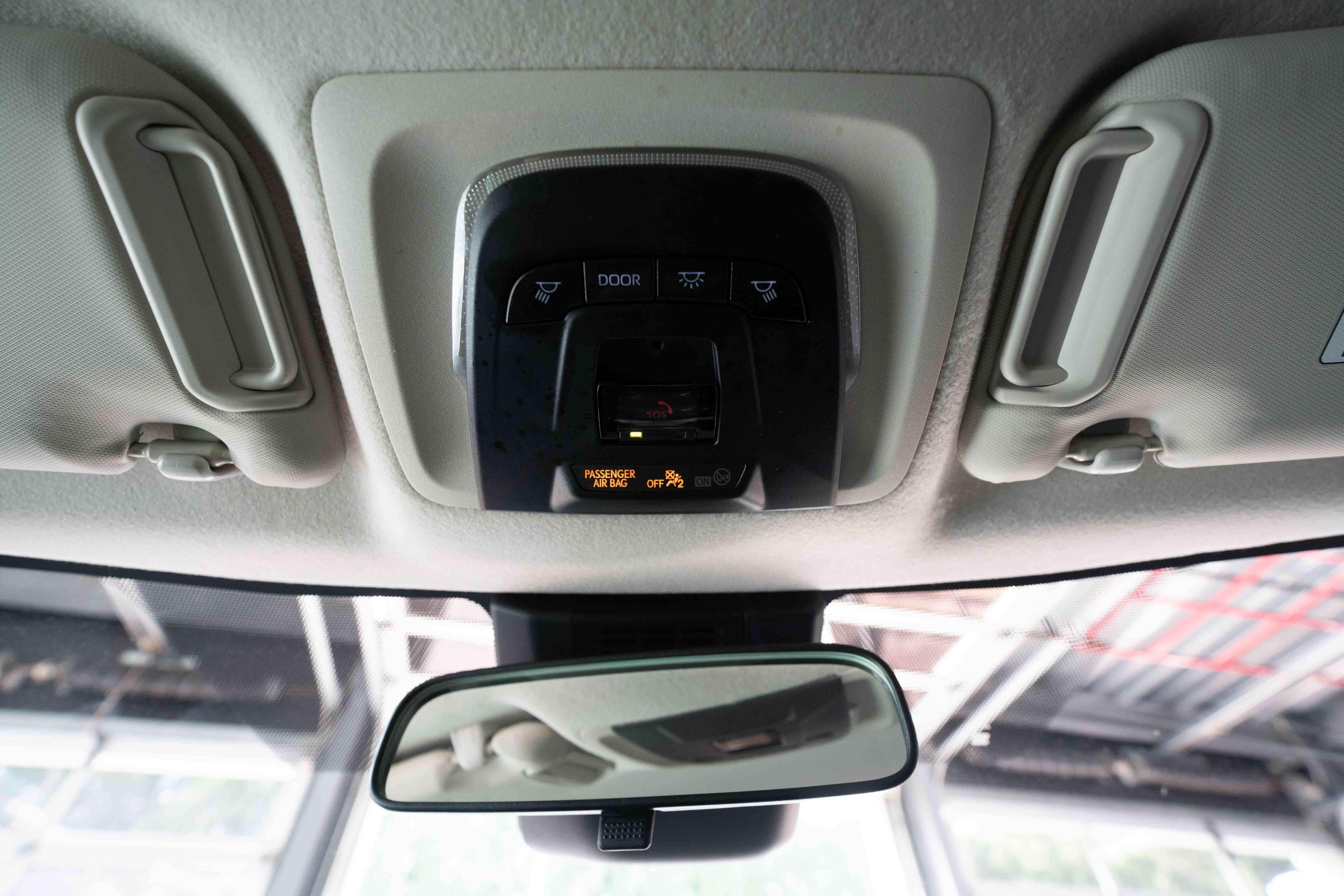 Used 2025 Toyota Corolla LE FWD image 18