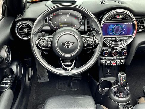 Used 2021 MINI Cooper S w/ Driver Assistance Package image 5