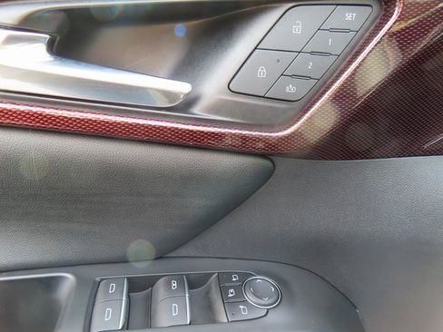 Certified 2024 Chevrolet Traverse RS w/ LPO, Floor Liner Package image 11