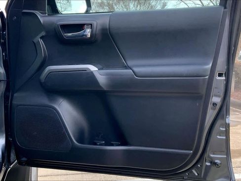 Used 2023 Toyota Tacoma TRD Sport image 22