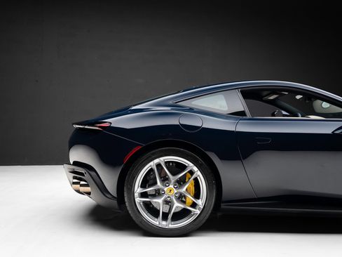 Used 2023 Ferrari Roma RWD image 38