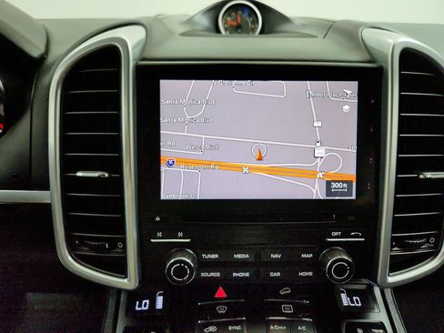 Used 2017 Porsche Cayenne Platinum Edition AWD/4WD image 20