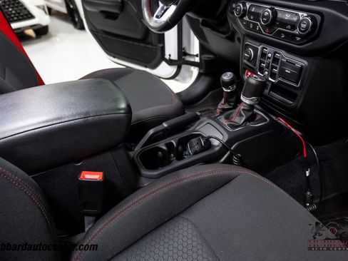 Used 2020 Jeep Wrangler Unlimited Rubicon w/ Quick Order Package 28Y Recon AWD/4WD image 27