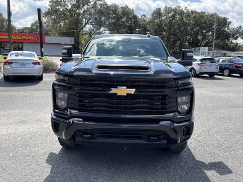 Used 2024 Chevrolet Silverado 2500 Custom w/ Custom Value Package AWD/4WD image 8