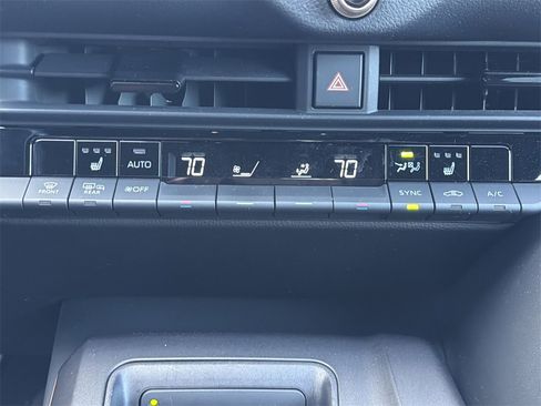 Used 2023 Toyota Crown image 31