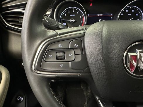Certified 2022 Buick Encore GX Select image 11