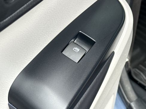 Used 2016 Toyota Highlander XLE AWD/4WD image 31