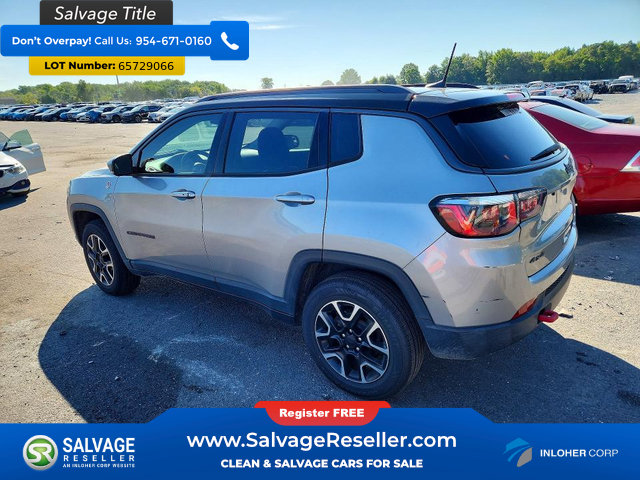 Used 2020 Jeep Compass Trailhawk AWD/4WD image 3